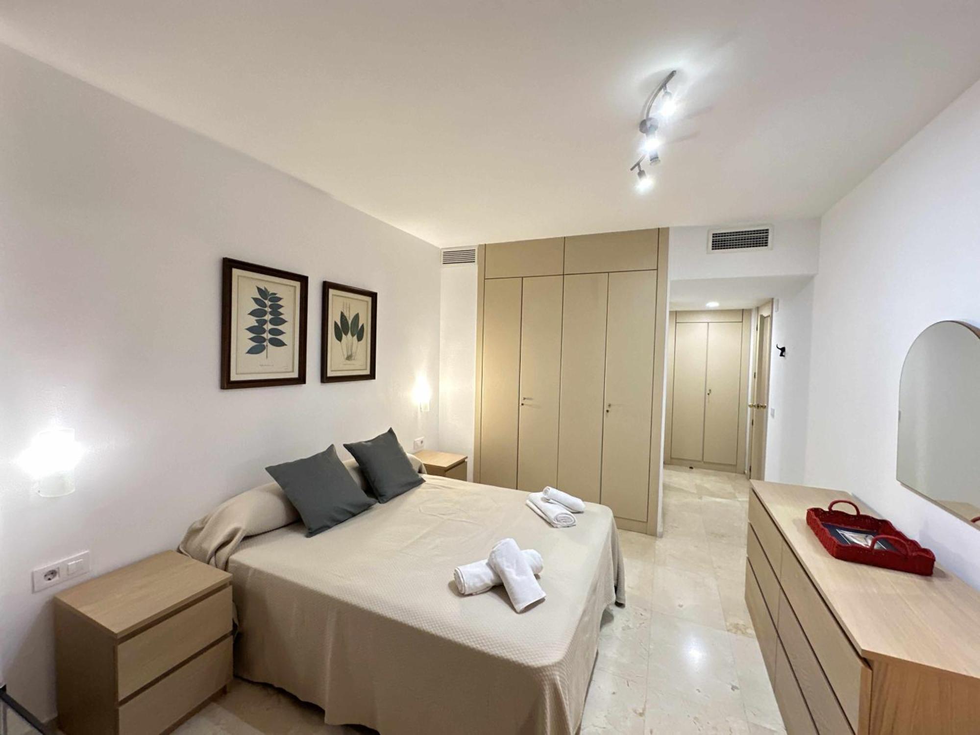 Estupendo Junto A Plaza De Espana Apartamento